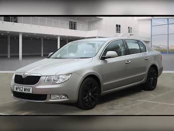 Used Skoda Superb 2013 for sale - 79664349: Photo