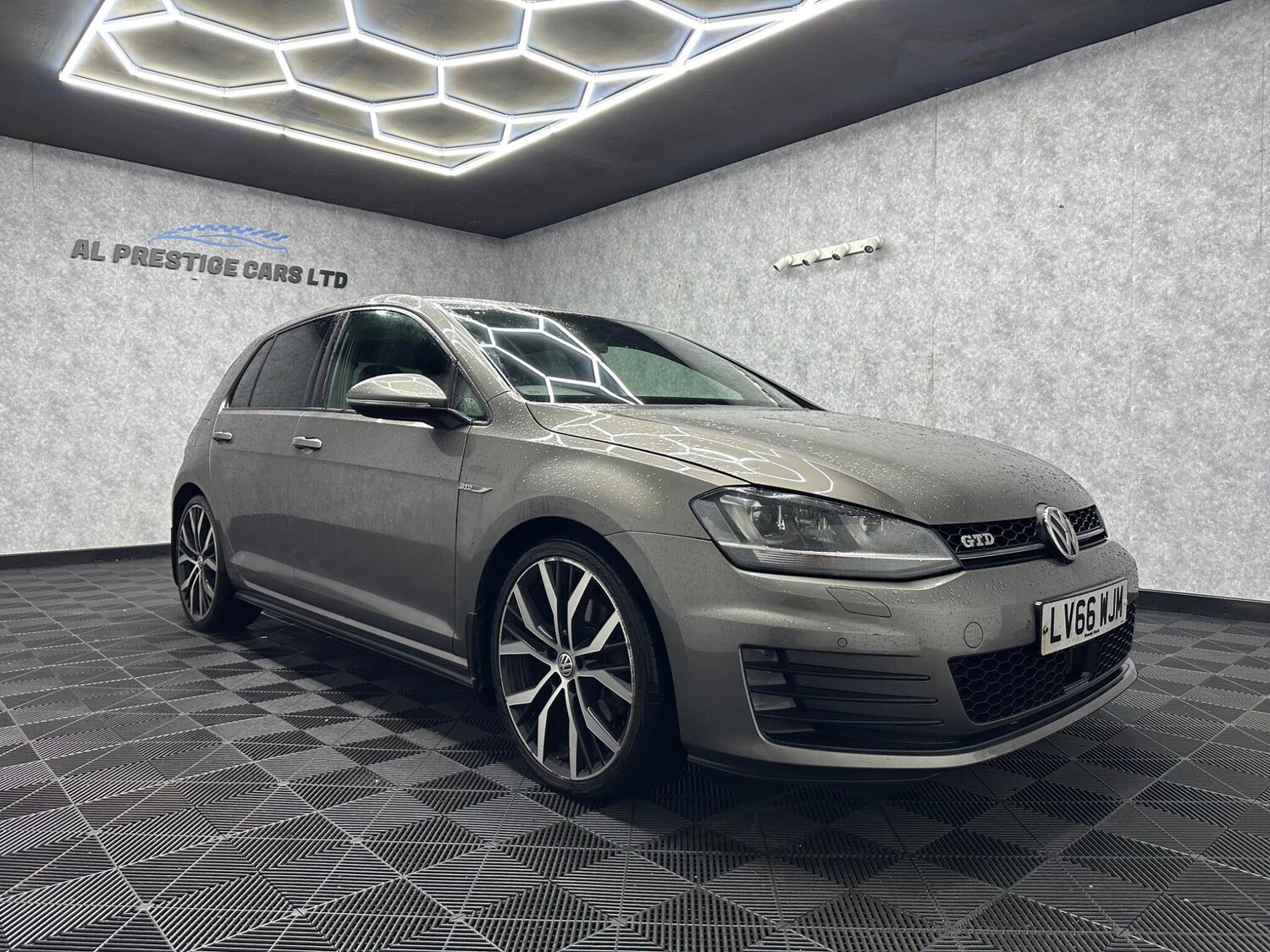 Used Volkswagen Golf for sale - 78058390: Photo 7