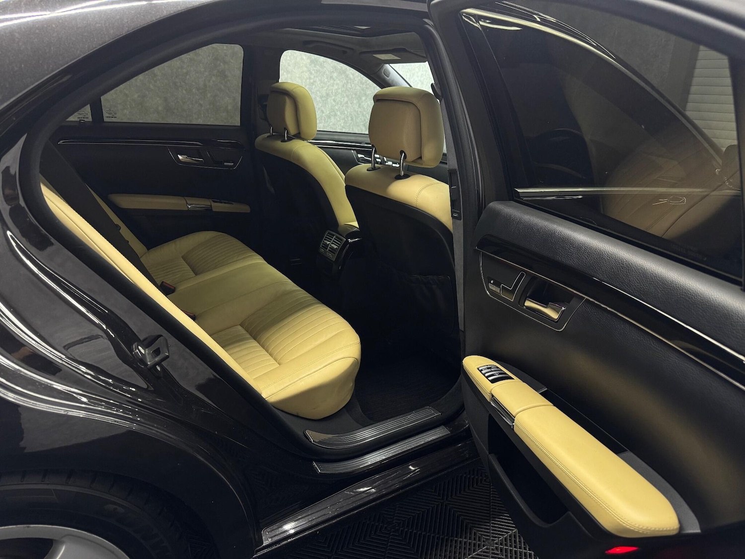 Used Mercedes-Benz S Class 2008 for sale - 78058972: Photo 6