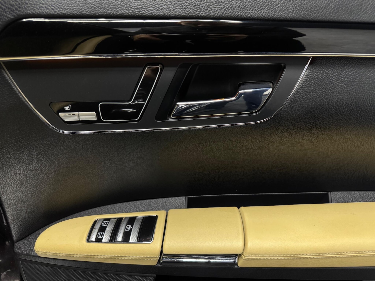 Used Mercedes-Benz S Class 2008 for sale - 77598949: Photo 16