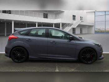 Used Ford Focus 2015 for sale - 77807891: Photo