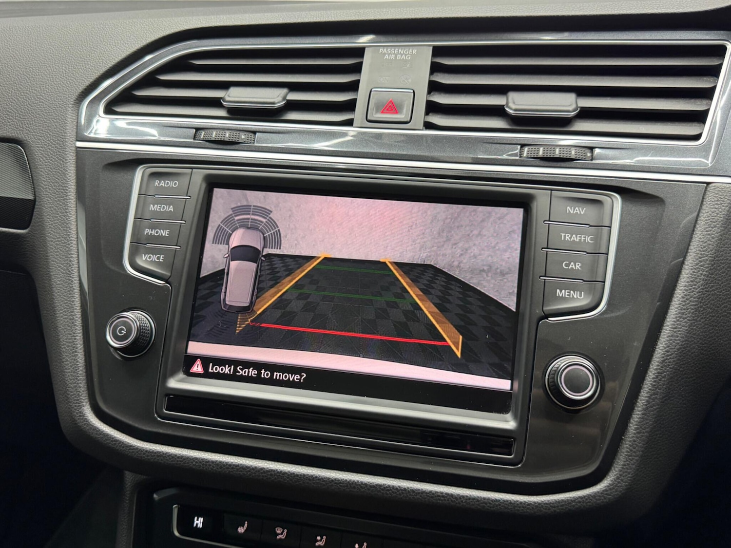 Used Volkswagen Tiguan for sale - 78058971: Photo 4