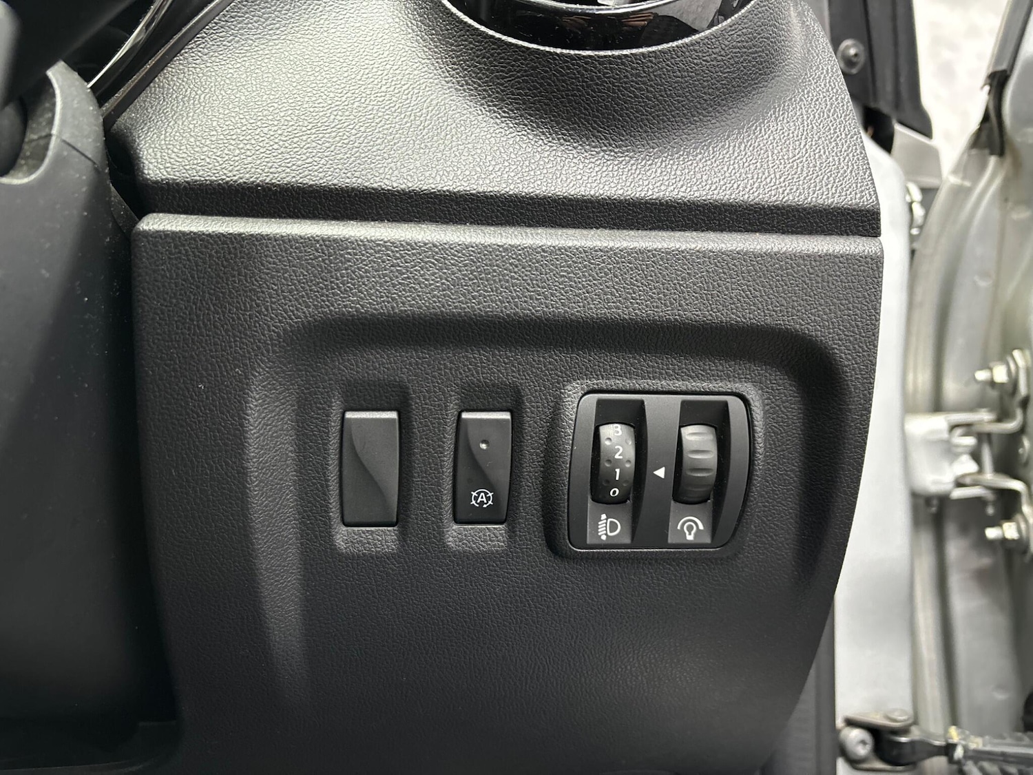 Used Renault Captur 2017 for sale - 77683497: Photo 12