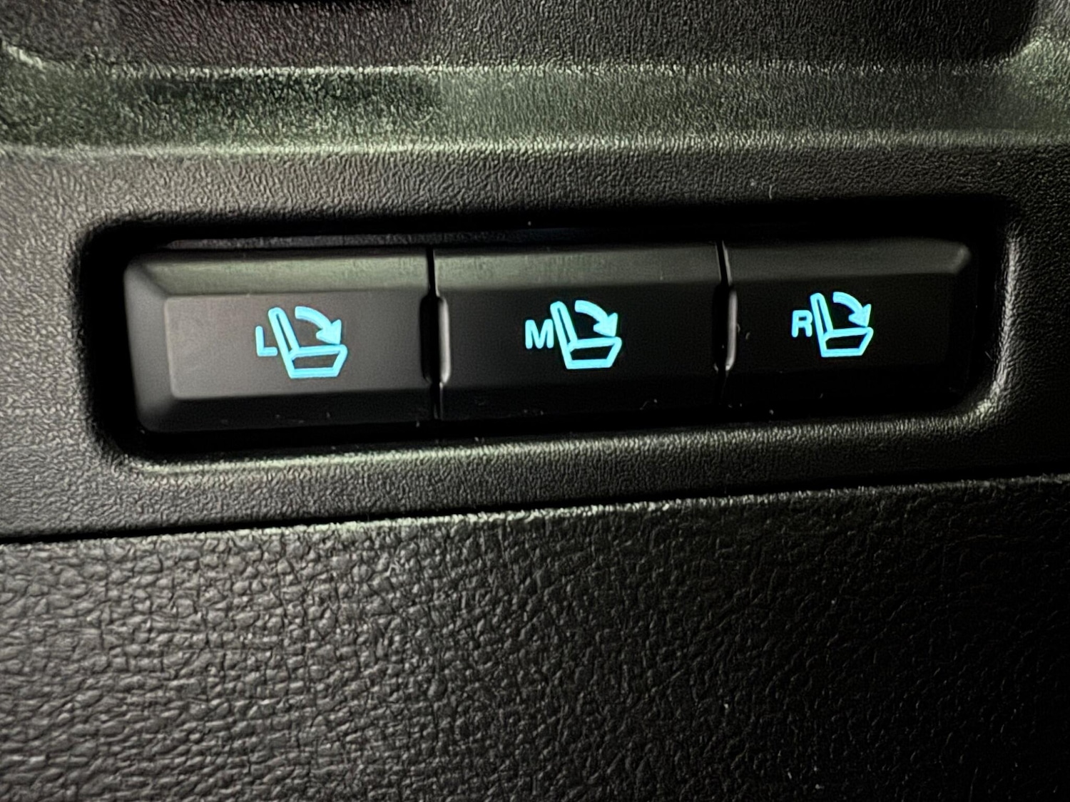 Used Ford S-Max 2017 for sale - 76151615: Photo 23