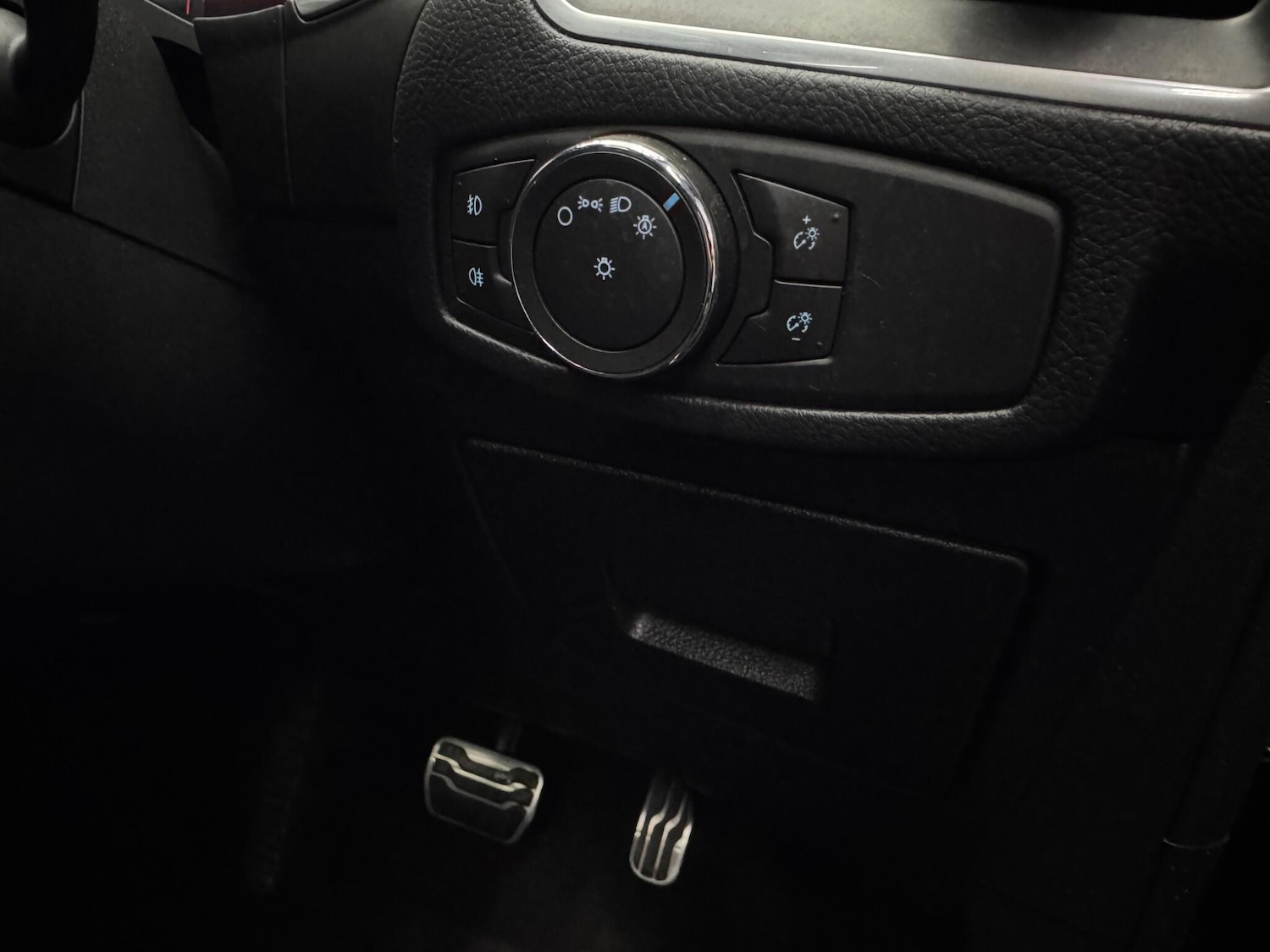 Used Ford S-Max 2017 for sale - 76151615: Photo 25