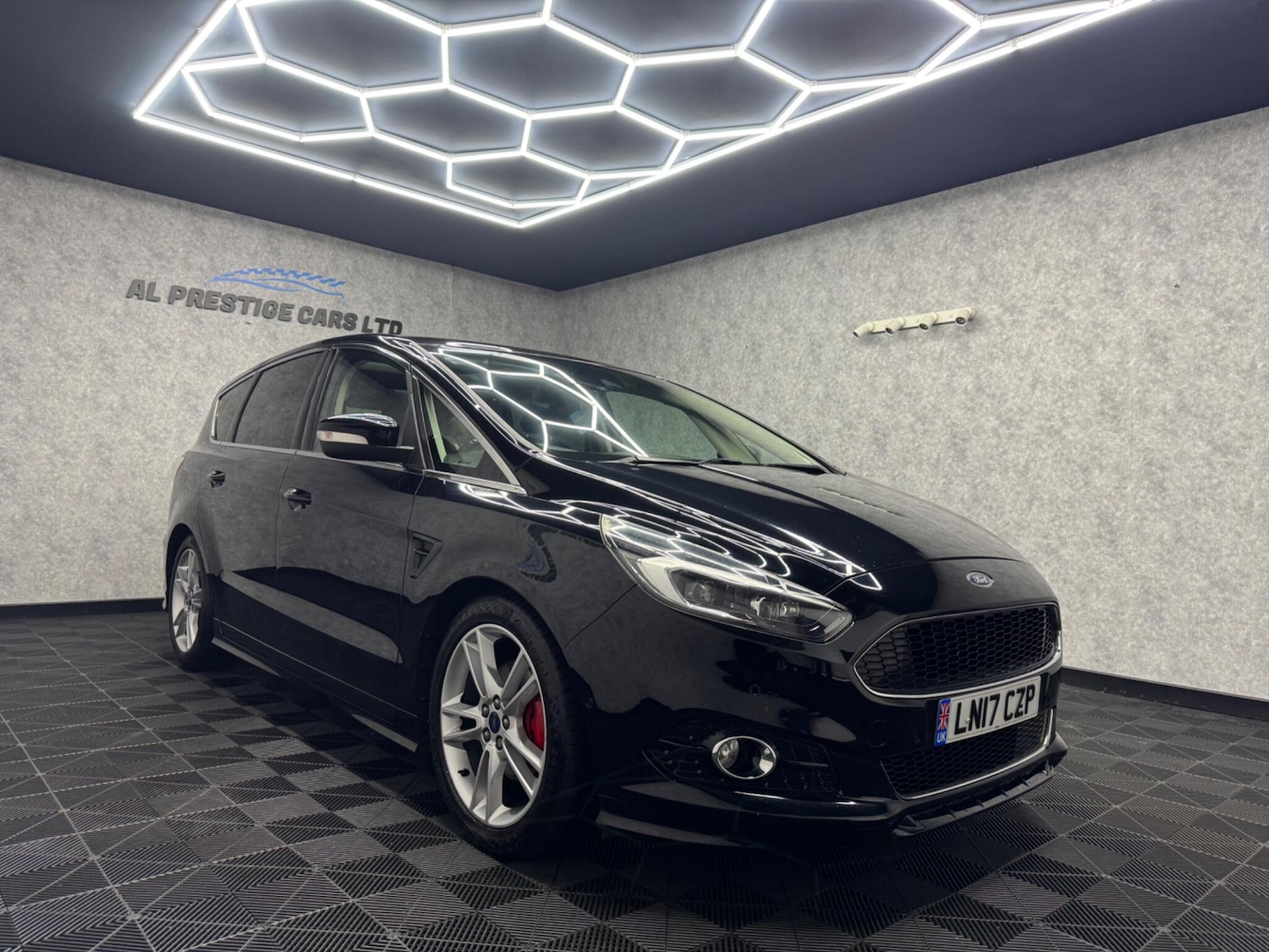 Used Ford S-Max 2017 for sale - 76151615: Photo 29