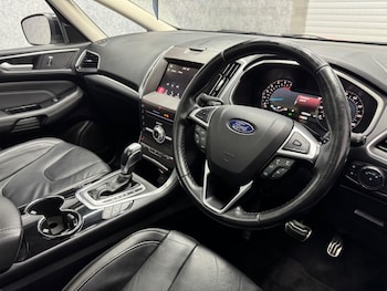 Used Ford S-Max 2017 for sale - 76151615: Photo 2