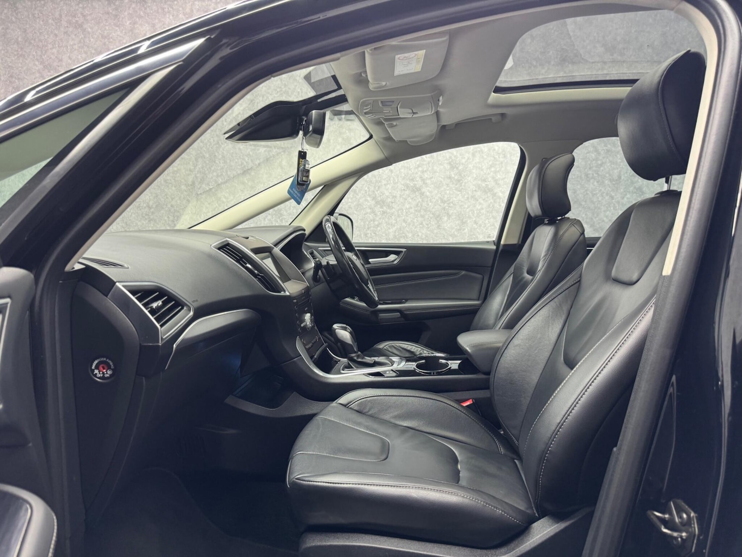 Used Ford S-Max 2017 for sale - 76151615: Photo 3