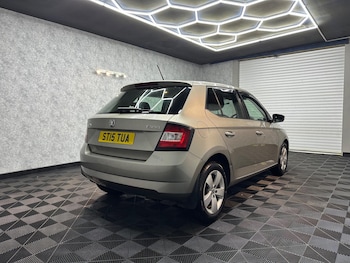 Used Skoda Fabia 2015 for sale - 78057759: Photo