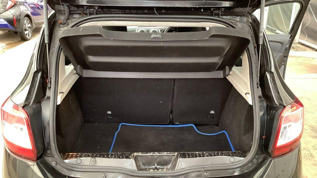 Used Dacia Sandero Stepway 2014 for sale - 77784036: Photo 11