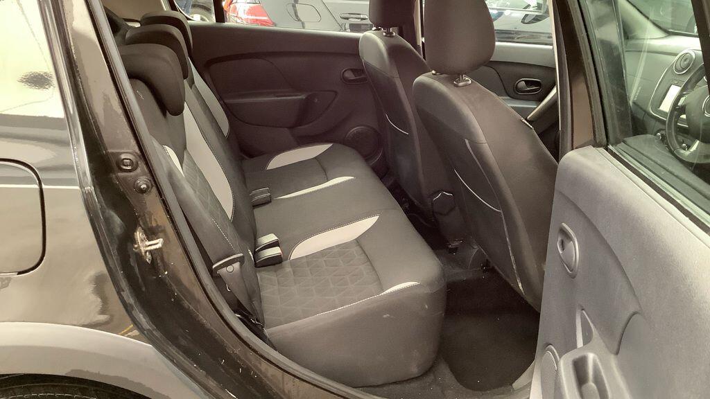Used Dacia Sandero Stepway 2014 for sale - 77784036: Photo 3