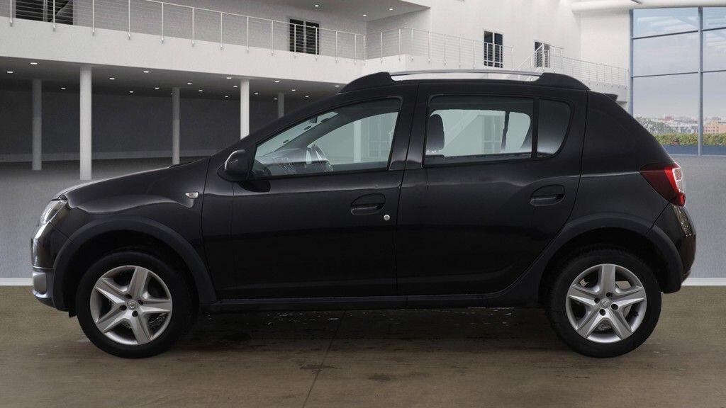 Used Dacia Sandero Stepway 2014 for sale - 77784036: Photo 9