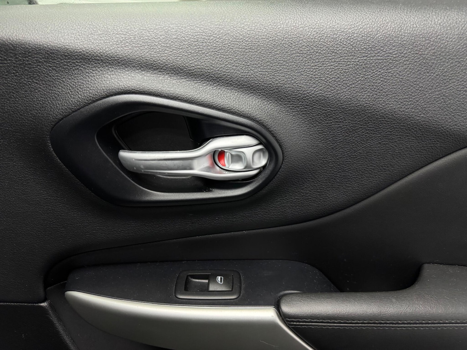 Used Jeep Cherokee 2017 for sale - 77315212: Photo 21