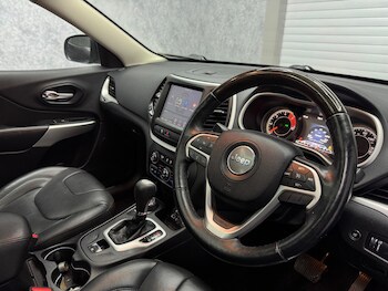 Used Jeep Cherokee 2017 for sale - 77315212: Photo