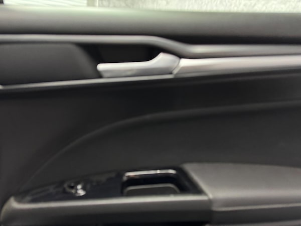 Used Ford Mondeo 2017 for sale - 74687037: Photo 32