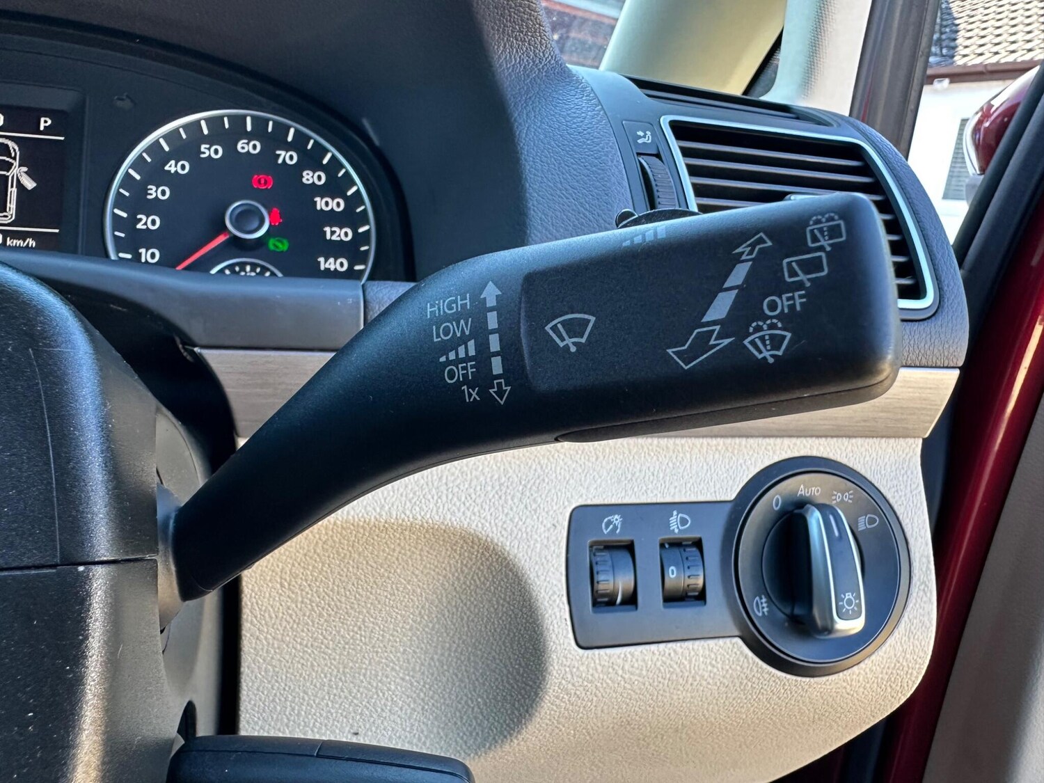 Used Volkswagen Touran 2011 for sale - 78058269: Photo 18