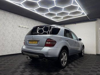 Used Mercedes-Benz M Class 2008 for sale - 78362968: Photo