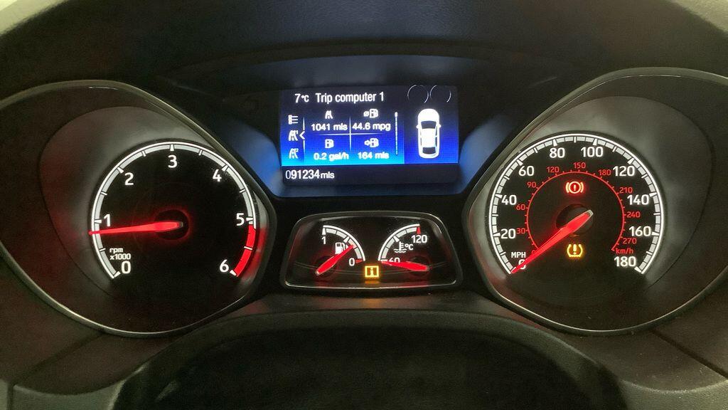 Used Ford Focus 2015 for sale - 77345242: Photo 4