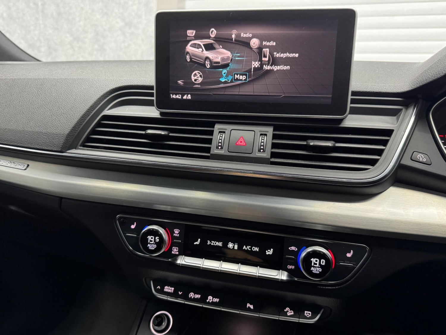 Used Audi Q5 2017 for sale - 75681825: Photo 23