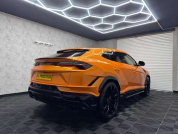 Used Lamborghini Urus 2024 for sale - 74384365: Photo