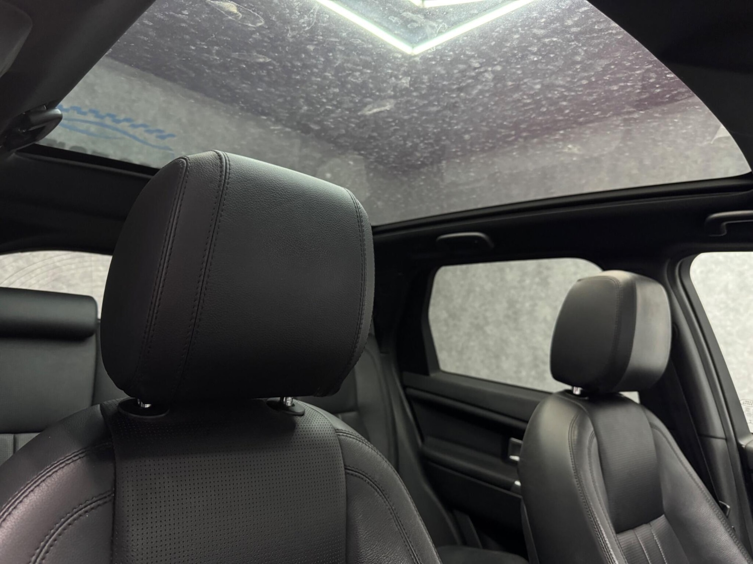 Used Land Rover Discovery Sport 2018 for sale - 76689979: Photo 11