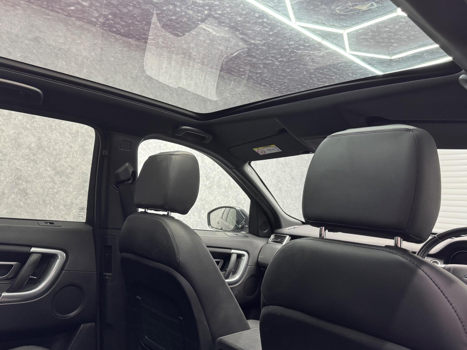 Used Land Rover Discovery Sport 2018 for sale - 76689979: Photo 25