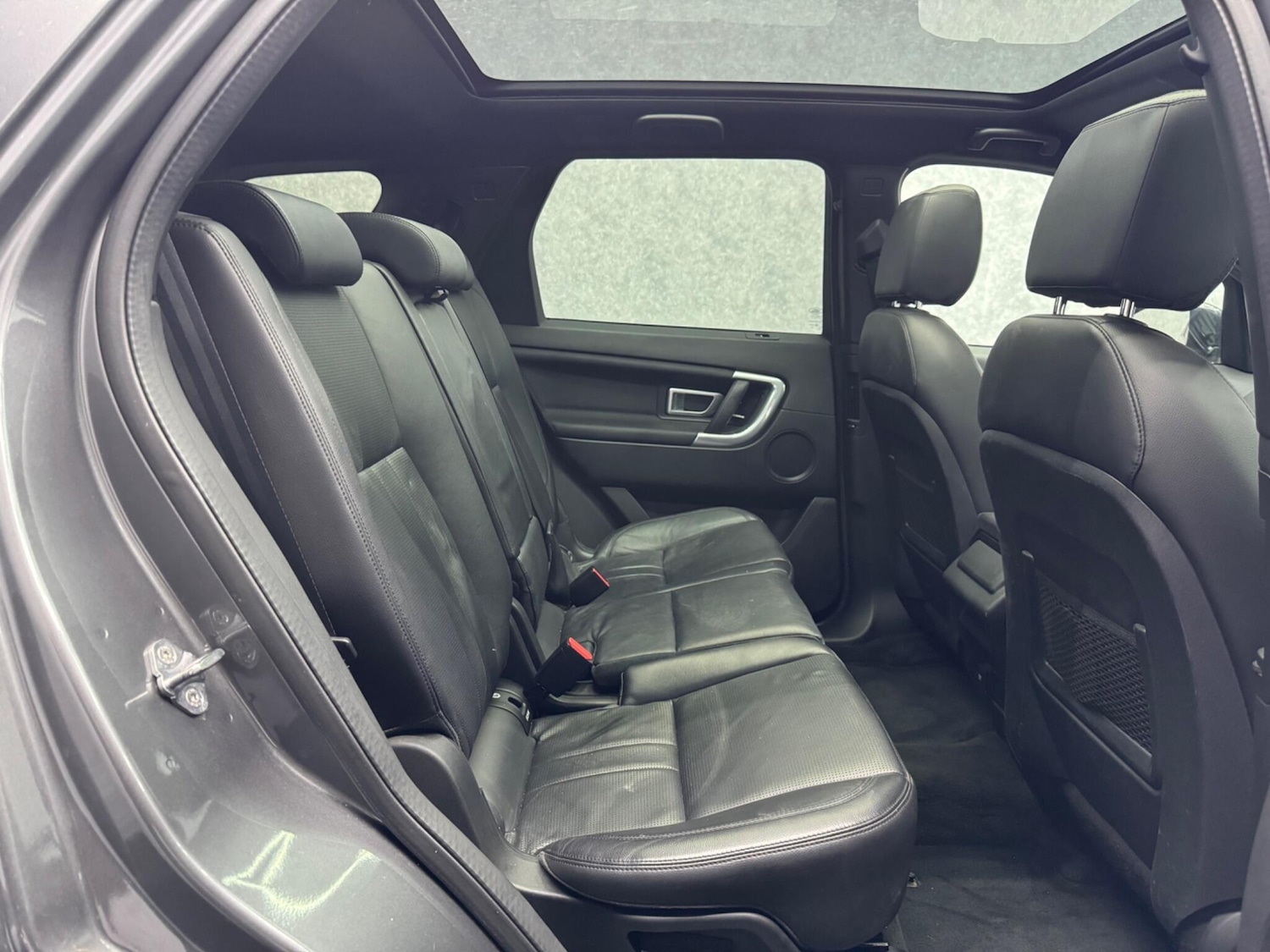 Used Land Rover Discovery Sport 2018 for sale - 76689979: Photo 28