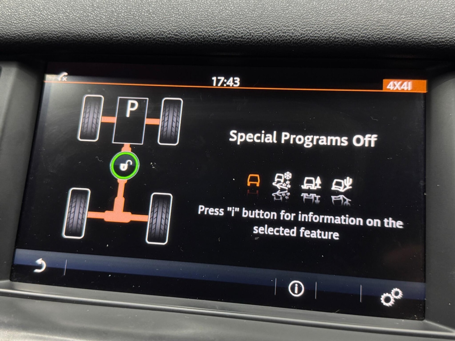 Used Land Rover Discovery Sport 2018 for sale - 76689979: Photo 7