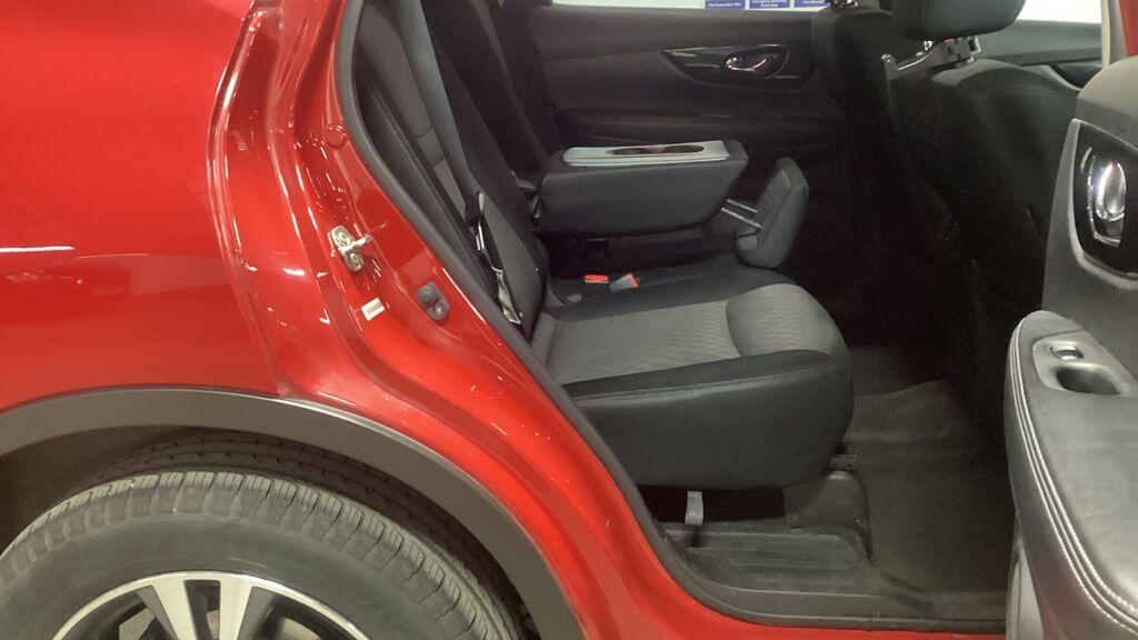 Used Nissan X-Trail for sale - 77174548: Photo 3