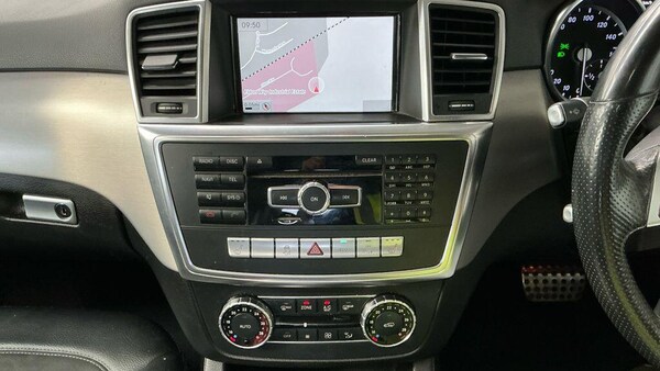 Used Mercedes-Benz M Class 2015 for sale - 76251479: Photo 3