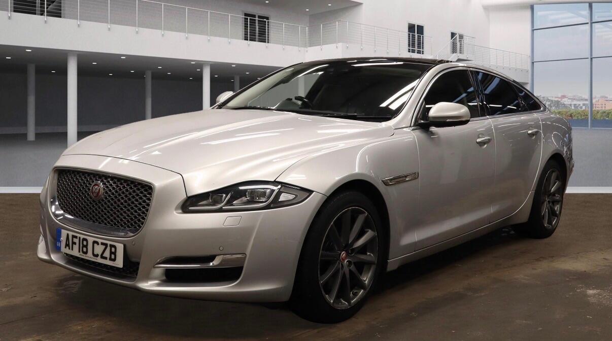 Used Jaguar XJ 2018 for sale - 76513051: Photo 1
