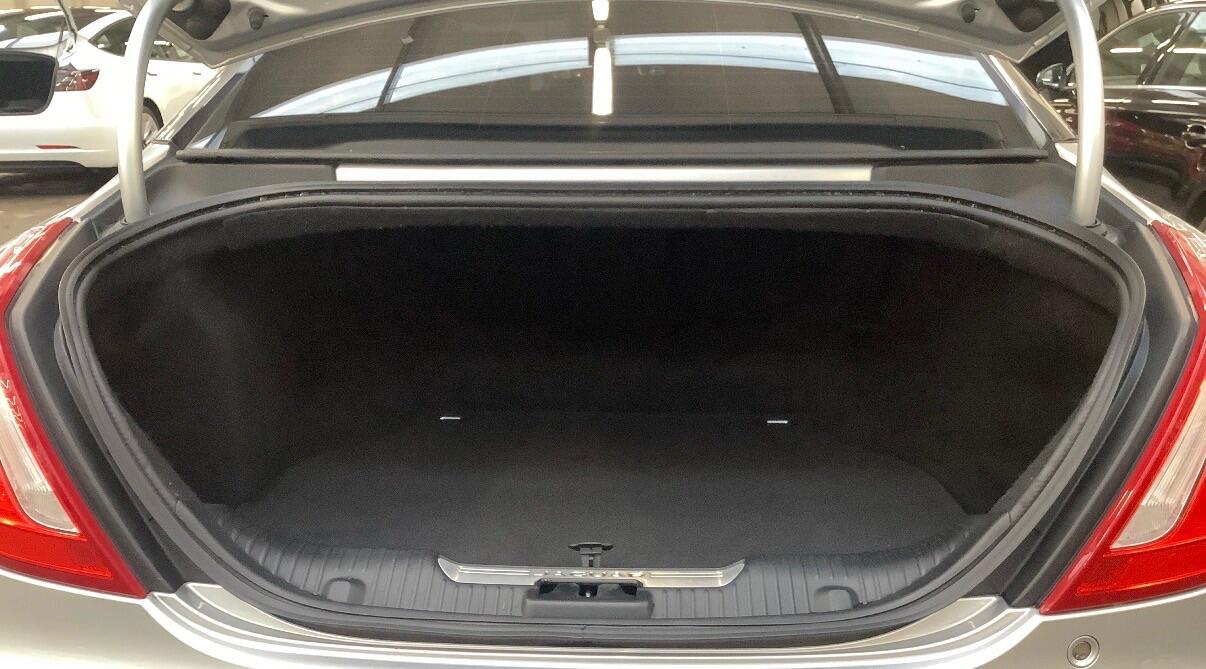 Used Jaguar XJ 2018 for sale - 76513051: Photo 11