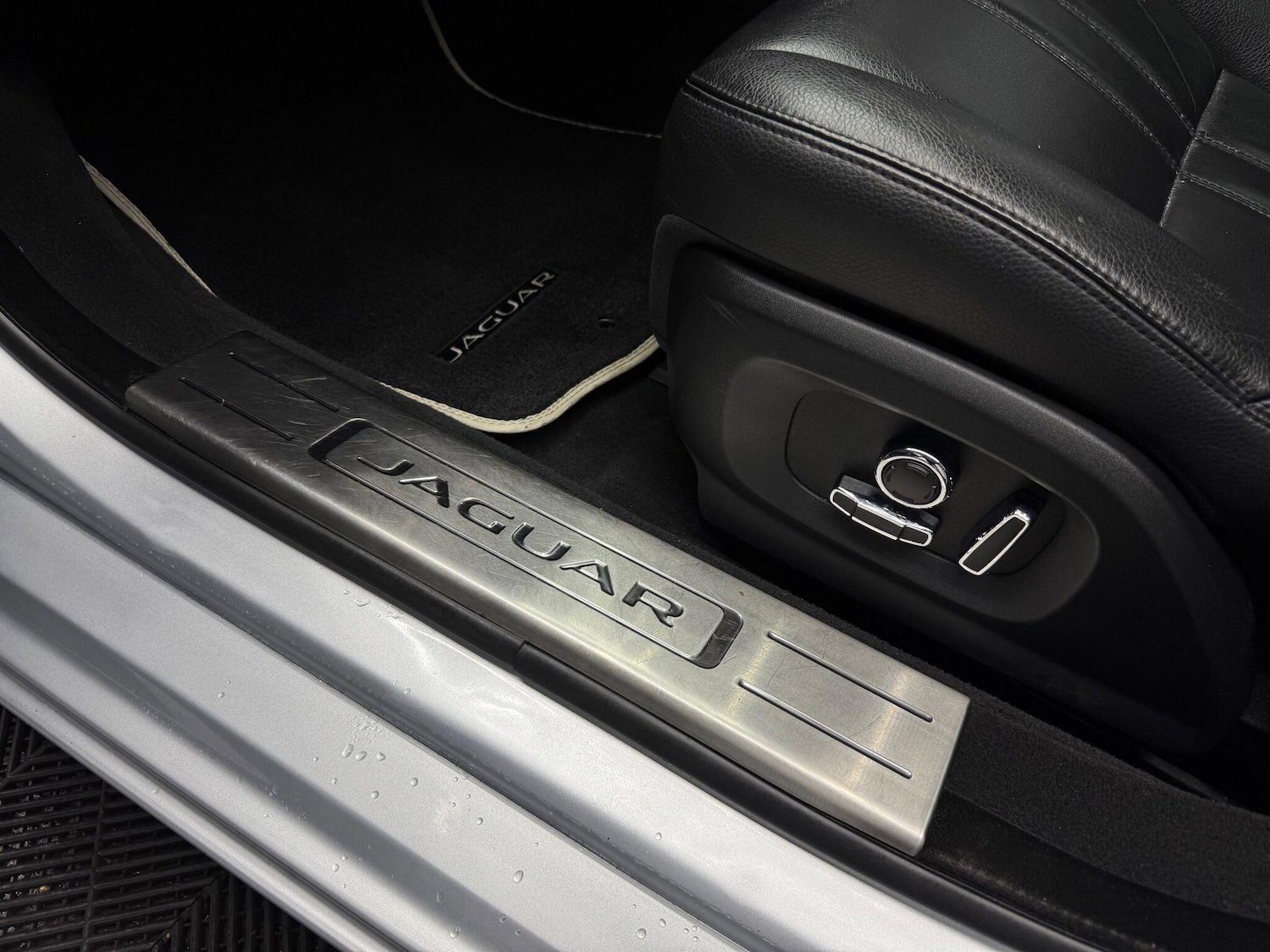 Used Jaguar XJ 2018 for sale - 76513051: Photo 22