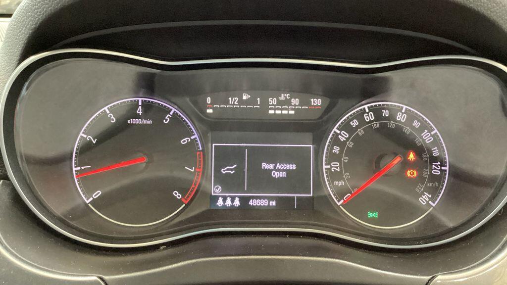 Used Vauxhall Corsa 2016 for sale - 77101719: Photo 3