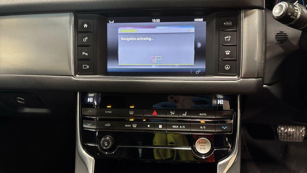 Used Jaguar XF 2017 for sale - 77230133: Photo 2