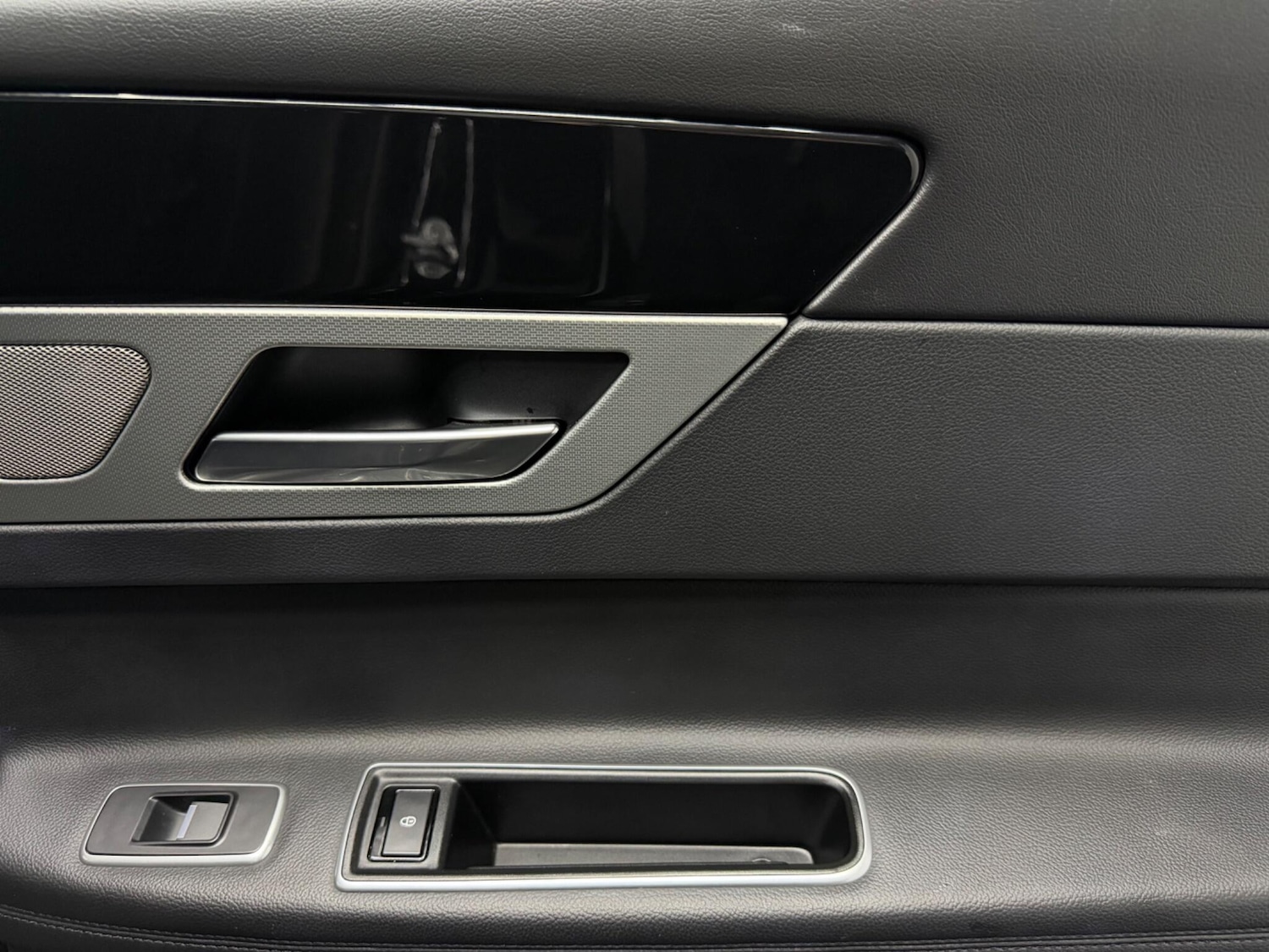 Used Jaguar XF 2017 for sale - 77230133: Photo 47