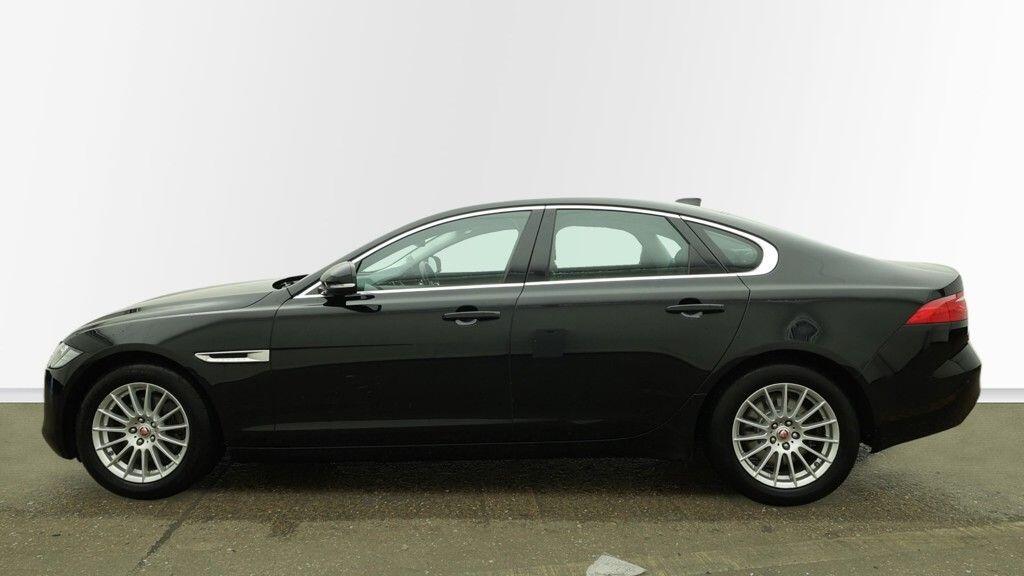 Used Jaguar XF 2017 for sale - 77230133: Photo 8