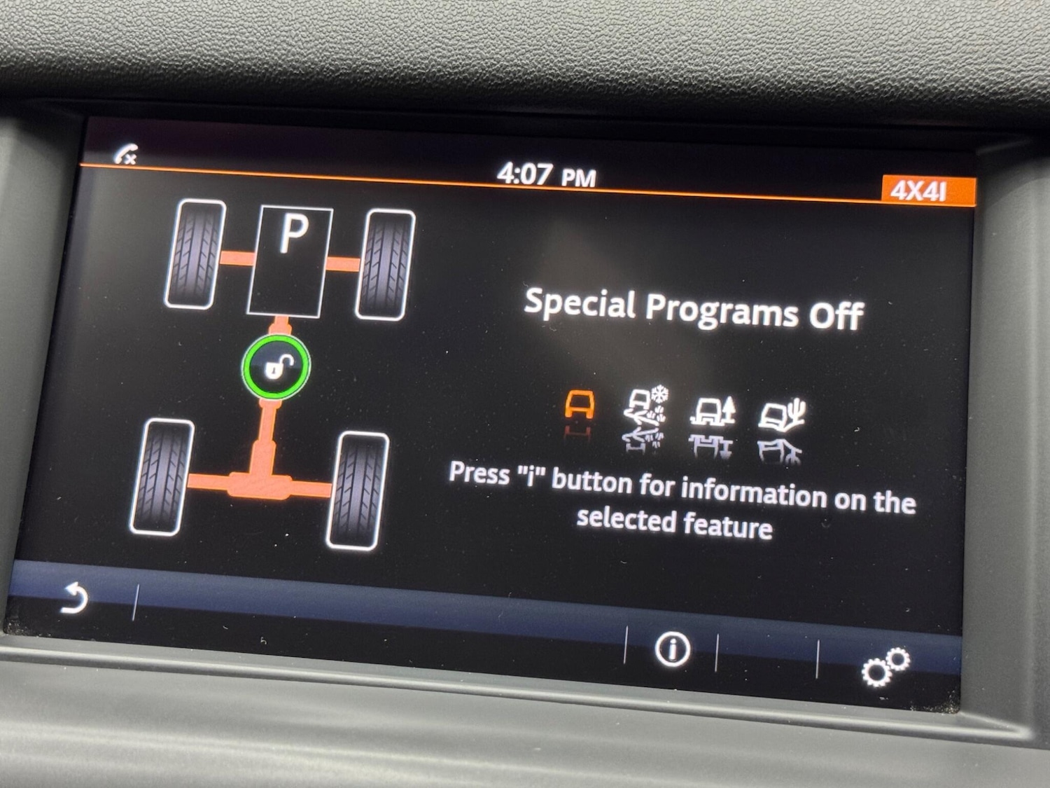 Used Land Rover Discovery Sport 2017 for sale - 76189225: Photo 19