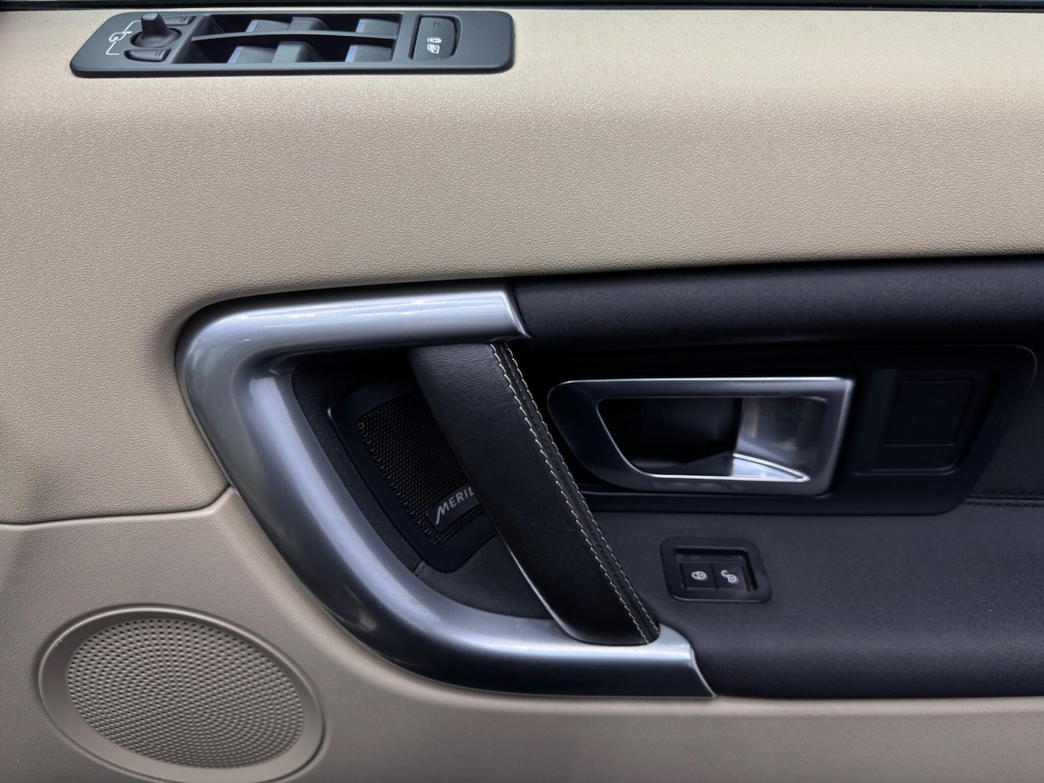 Used Land Rover Discovery Sport 2017 for sale - 76189225: Photo 23