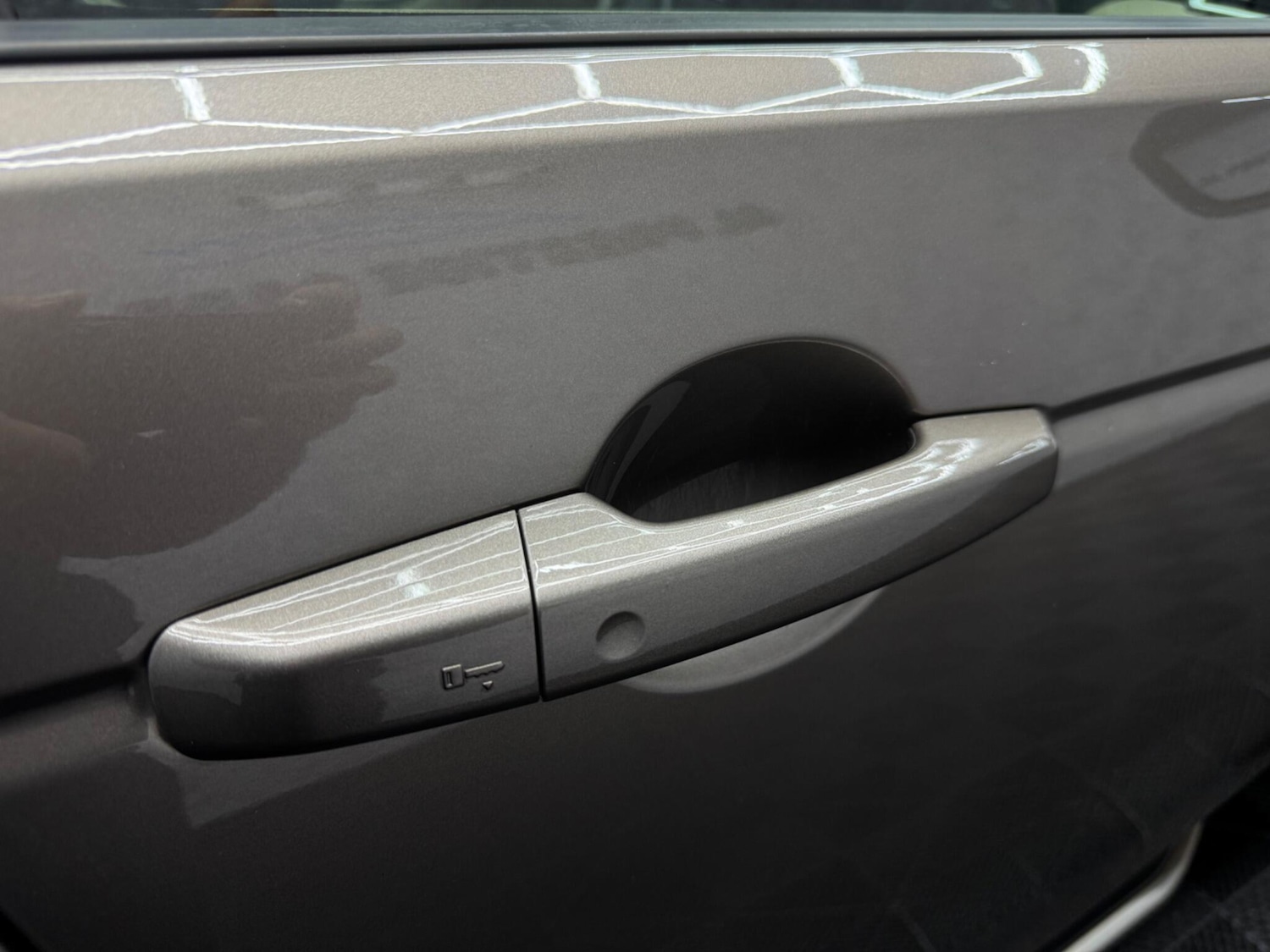 Used Land Rover Discovery Sport 2017 for sale - 76189225: Photo 31