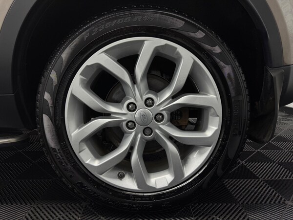 Used Land Rover Discovery Sport 2017 for sale - 76189225: Photo 32