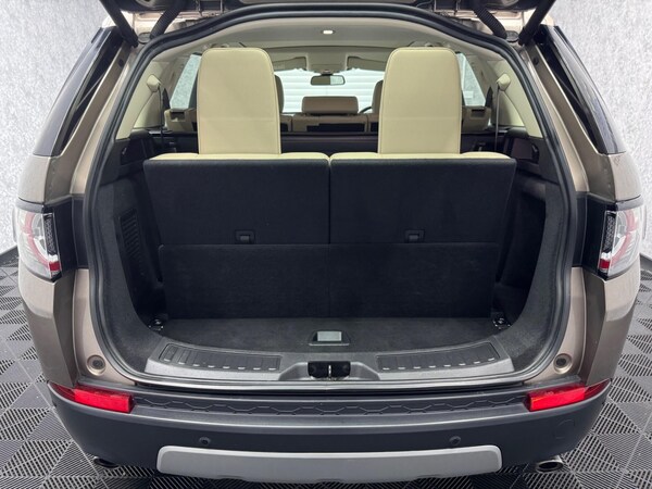 Used Land Rover Discovery Sport 2017 for sale - 76189225: Photo 6