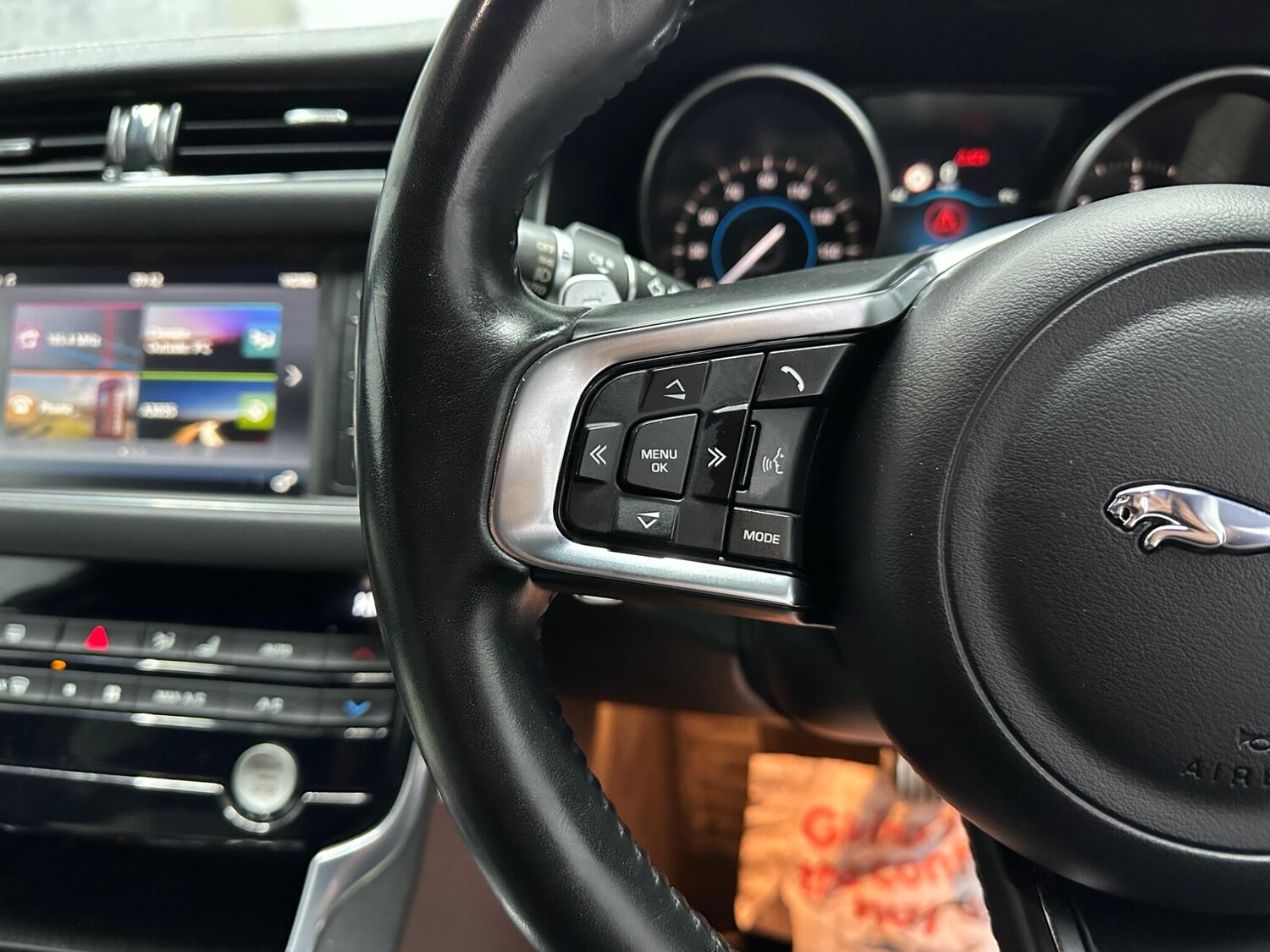 Used Jaguar XF 2017 for sale - 78058358: Photo 13