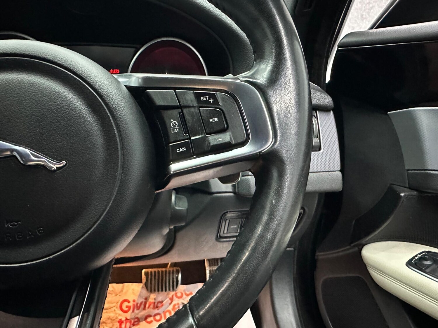 Used Jaguar XF 2017 for sale - 78058358: Photo 14