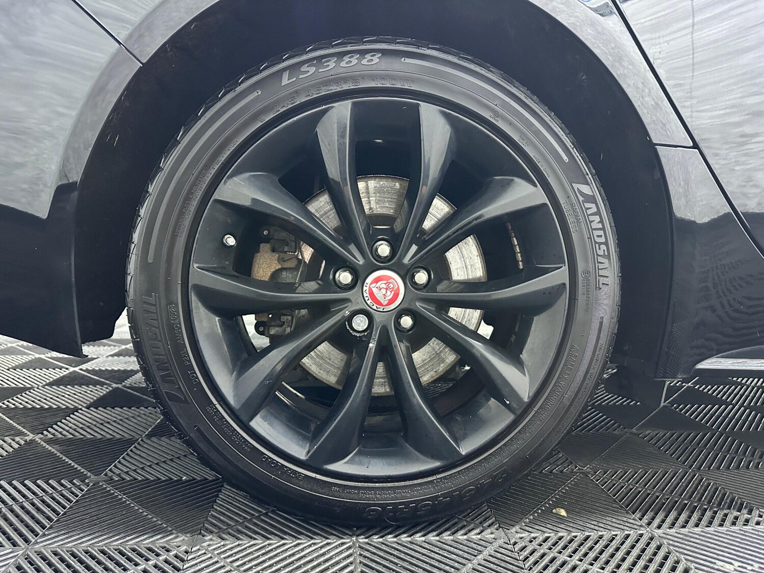 Used Jaguar XF 2017 for sale - 78058358: Photo 24