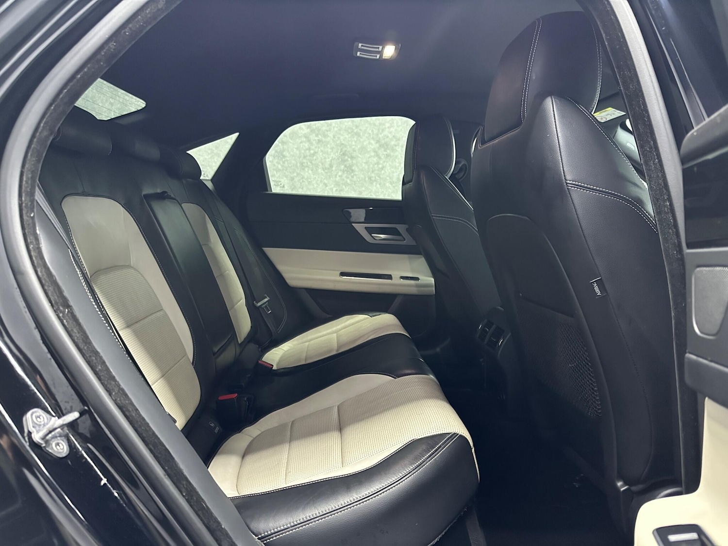 Used Jaguar XF 2017 for sale - 78058358: Photo 8