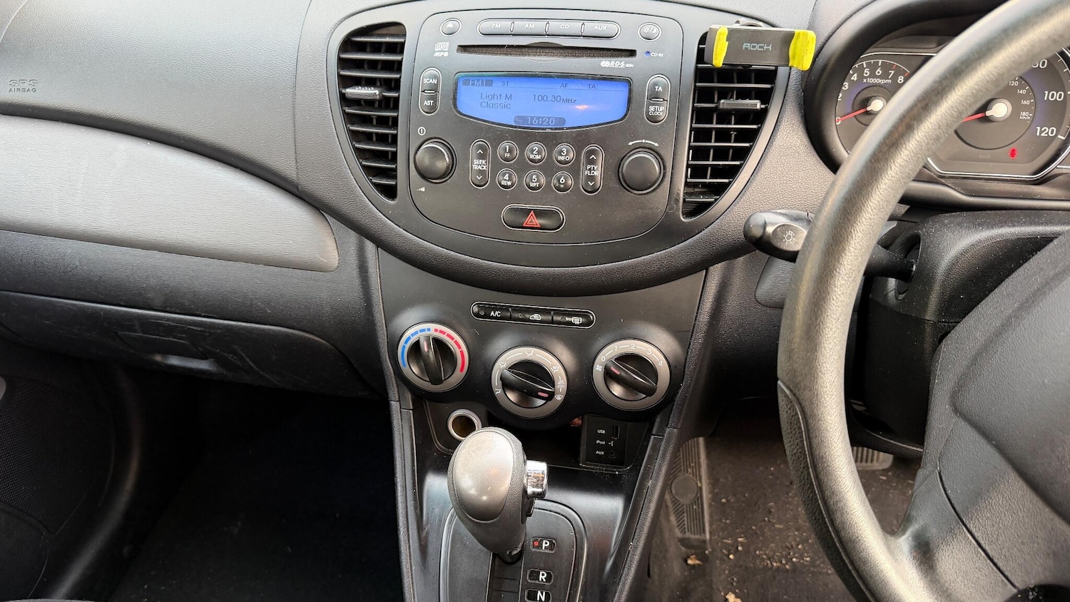 Used Hyundai i10 2011 for sale - 76499364: Photo 3