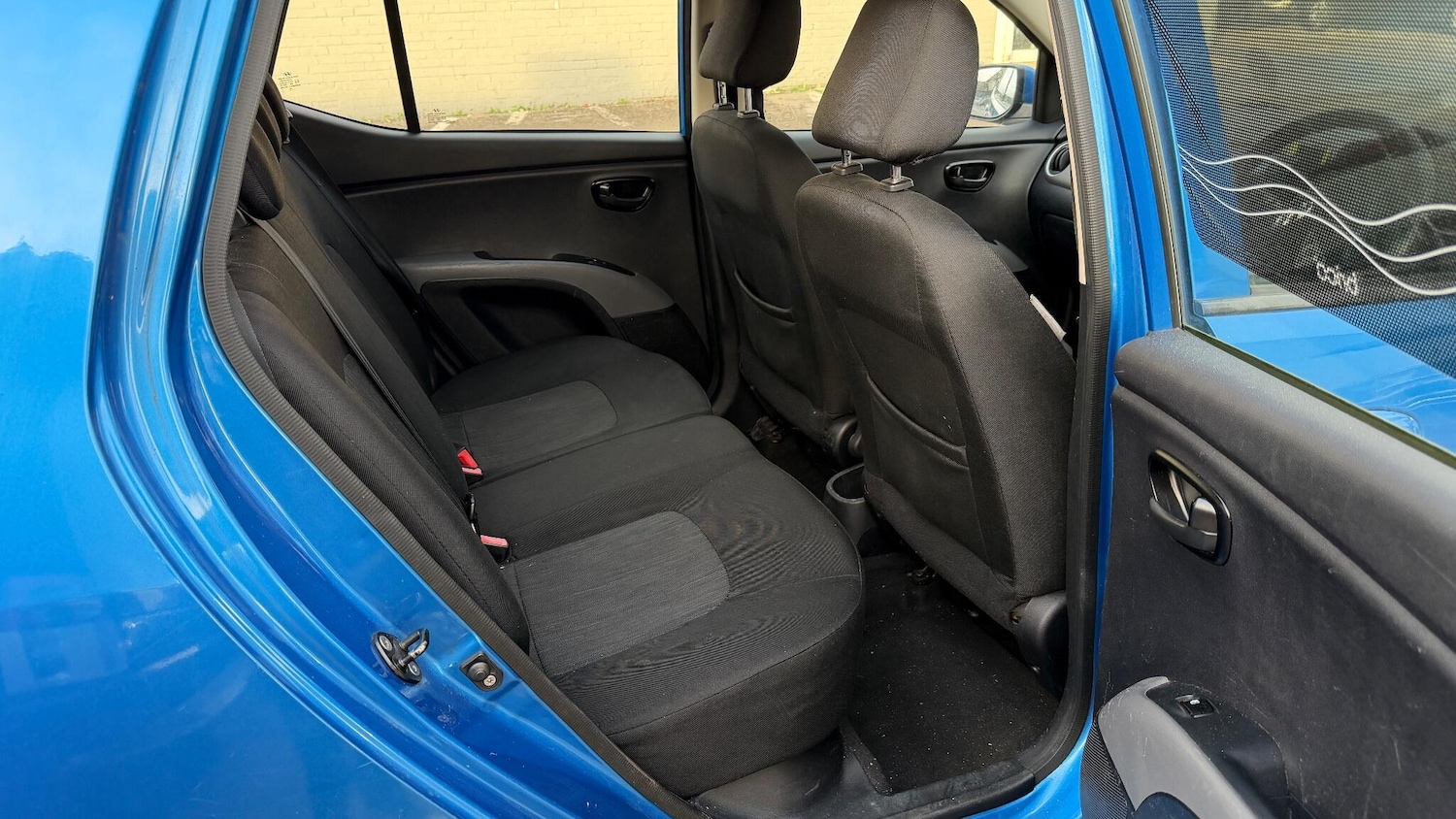 Used Hyundai i10 2011 for sale - 76499364: Photo 4