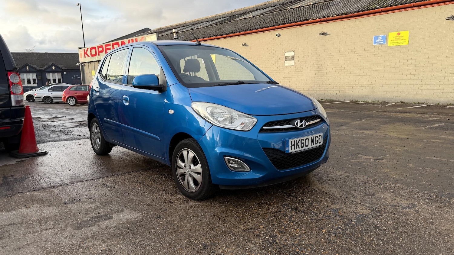 Used Hyundai i10 2011 for sale - 76499364: Photo 5