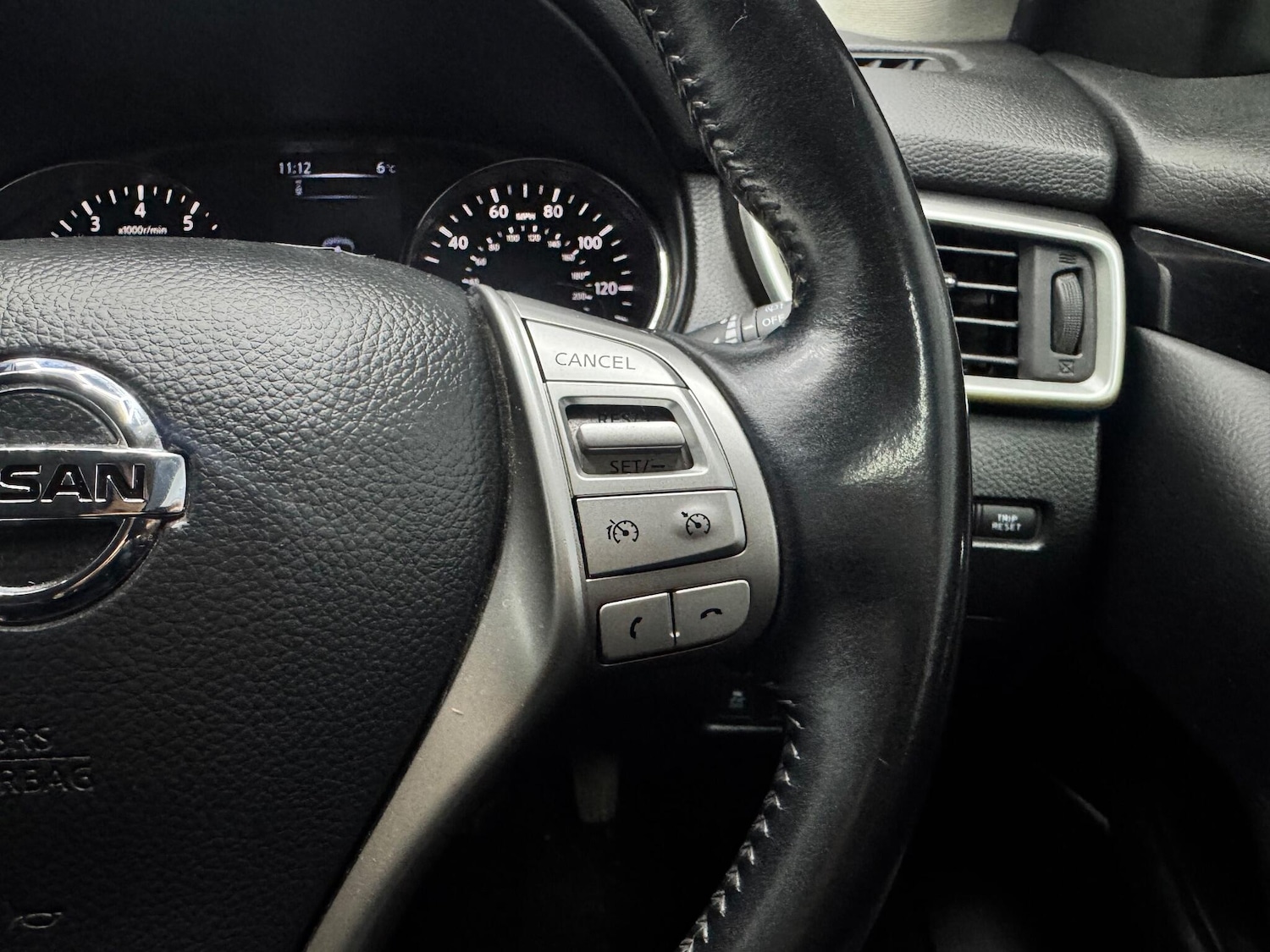 Used Nissan Qashqai 2016 for sale - 77054111: Photo 9